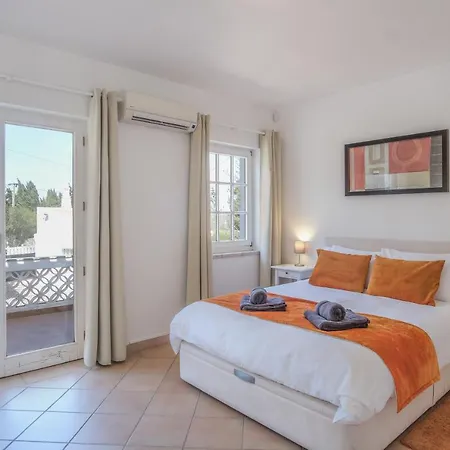 Cristo Tres * לאגוּ‏ש